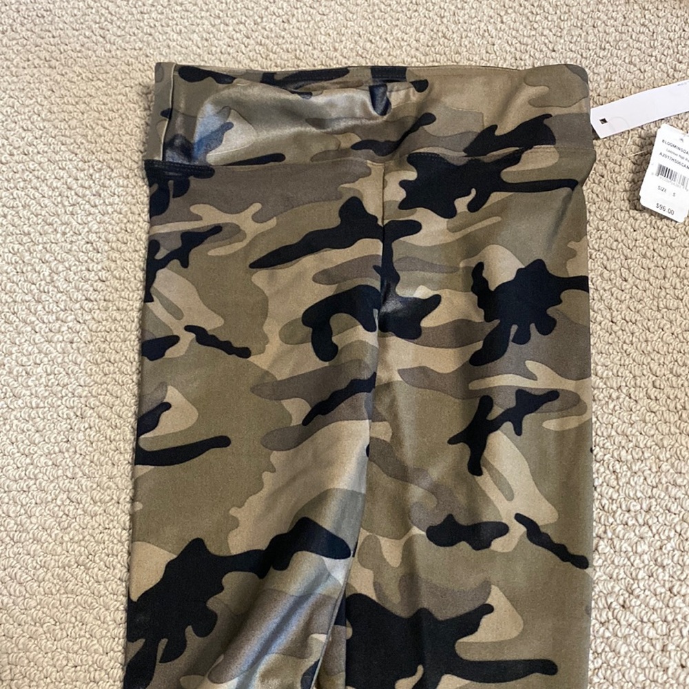 Koral lustrous high rise legging brand new with tags